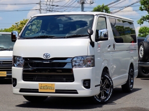 ハイエースバン丸目カスタム　ネオクラシック