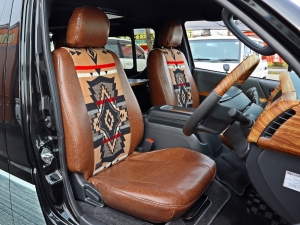 ハイエースバンアウトドア　キャンプ　車中泊　バンライフ　１BOX　ベッド　