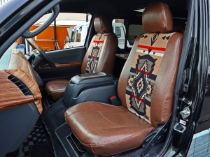 ハイエースバンアウトドア　キャンプ　車中泊　バンライフ　１BOX　ベッド　