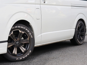 ハイエースバンアウトドア　キャンプ　車中泊　バンライフ　１BOX　ベッド　キャンピングカー