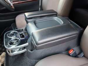 ハイエースバンアウトドア　キャンプ　車中泊　バンライフ　１BOX　ベッド　キャンピングカー