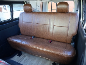ハイエースバンアウトドア　キャンプ　車中泊　バンライフ　１BOX　ベッド　キャンピングカー