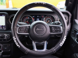 ＪＥＥＰラングラーSUV　四駆　ジープ　４WD　