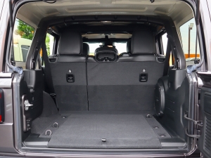 ＪＥＥＰラングラーSUV　四駆　ジープ　４WD　