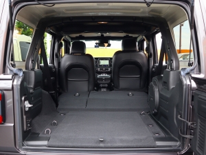 ＪＥＥＰラングラーSUV　四駆　ジープ　４WD　