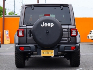 ＪＥＥＰラングラーSUV　四駆　ジープ　４WD　