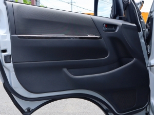 ハイエースバンアウトドア　キャンプ　車中泊　バンライフ　１BOX　ベッド　キャンピングカー