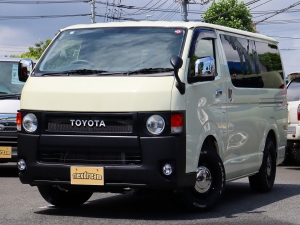 ハイエースバンアウトドア　キャンプ　車中泊　バンライフ　１BOX　ベッド　キャンピングカー