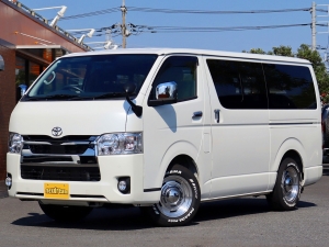 ハイエースバンアウトドア　キャンプ　車中泊　バンライフ　１BOX　ベッド　キャンピングカー