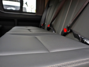 ハイエースワゴンキャンプ　車中泊　アウトドア　レジャー　内装架装