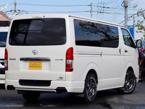 ハイエースバンアウトドア　キャンプ　車中泊　バンライフ　１BOX　ベッド　キャンピングカー