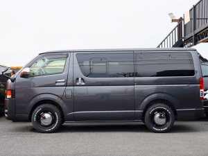 ハイエースバンアウトドア　キャンプ　車中泊　バンライフ　１BOX　ベッド　キャンピングカー