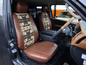 ハイエースバンアウトドア　キャンプ　車中泊　バンライフ　１BOX　ベッド　キャンピングカー