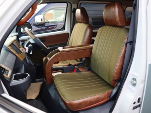 タウンエースアウトドア　キャンプ　車中泊　バンライフ　１BOX　ベッド　キャンピングカー