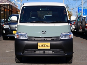 タウンエースアウトドア　キャンプ　車中泊　バンライフ　１BOX　ベッド　キャンピングカー