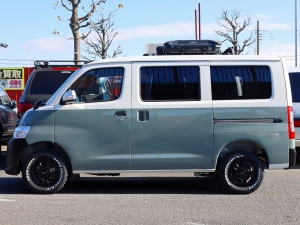 タウンエースアウトドア　キャンプ　車中泊　バンライフ　１BOX　ベッド　キャンピングカー