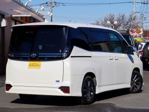 買取・下取り直販車ヴォクシー　即納　オットマン　