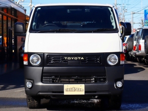 ハイエースバンアウトドア　キャンプ　車中泊　バンライフ　１BOX　ベッド　キャンピングカー