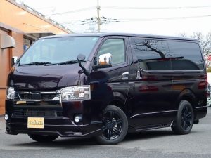 ハイエースＶアウトドア　キャンプ　車中泊　バンライフ　１BOX　ベッド　キャンピングカー