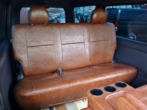 ハイエースバンアウトドア　キャンプ　車中泊　バンライフ　１BOX　ベッド　キャンピングカー