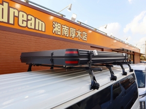 ハイエースバンアウトドア　キャンプ　車中泊　バンライフ　１BOX　ベッド　キャンピングカー