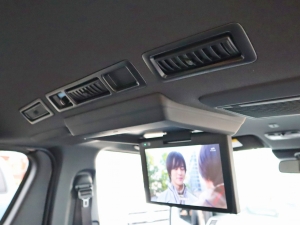 ハイエースバンアウトドア　キャンプ　車中泊　バンライフ　１BOX　ベッド　キャンピングカー
