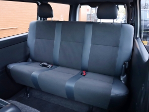 ハイエースバンアウトドア　キャンプ　車中泊　バンライフ　１BOX　ベッド　キャンピングカー