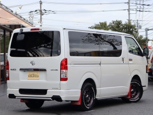 ハイエースバンアウトドア　キャンプ　車中泊　バンライフ　１BOX　ベッド　キャンピングカー