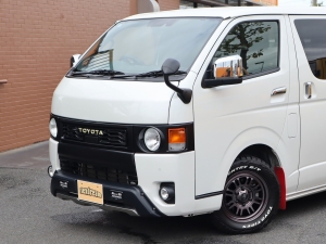 ハイエースバンアウトドア　キャンプ　車中泊　バンライフ　１BOX　ベッド　キャンピングカー
