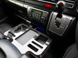 ハイエースバンアウトドア　キャンプ　車中泊　バンライフ　１BOX　ベッド　キャンピングカー