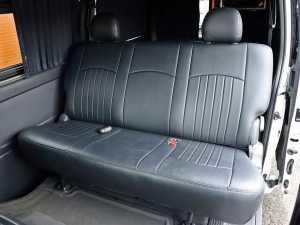 ハイエースバンアウトドア　キャンプ　車中泊　バンライフ　１BOX　ベッド　キャンピングカー