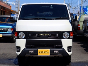 ハイエースバンアウトドア　キャンプ　車中泊　バンライフ　１BOX　ベッド　キャンピングカー