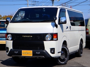 ハイエースバンアウトドア　キャンプ　車中泊　バンライフ　１BOX　ベッド　キャンピングカー