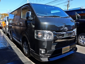 ハイエースバンアウトドア　キャンプ　車中泊　バンライフ　１BOX　ベッド　キャンピングカー