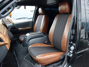 ハイエースバンアウトドア　キャンプ　車中泊　バンライフ　１BOX　ベッド　キャンピングカー