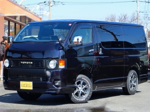 ハイエースＶアウトドア　キャンプ　車中泊　バンライフ　１BOX　ベッド　キャンピングカー