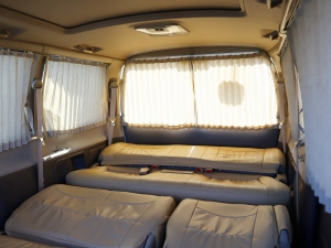 買取・下取り直販車アウトドア　キャンプ　車中泊　バンライフ　１BOX　ベッド　キャンピングカー