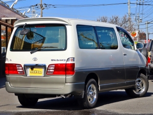 買取・下取り直販車アウトドア　キャンプ　車中泊　バンライフ　１BOX　ベッド　キャンピングカー