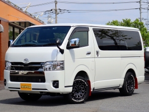 ハイエースＶアウトドア　キャンプ　車中泊　バンライフ　１BOX　ベッド　キャンピングカー