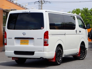 ハイエースバンアウトドア　キャンプ　車中泊　バンライフ　１BOX　ベッド　キャンピングカー