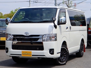 ハイエースバンアウトドア　キャンプ　車中泊　バンライフ　１BOX　ベッド　キャンピングカー
