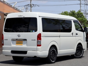 ハイエースバンアウトドア　キャンプ　車中泊　バンライフ　１BOX　ベッド　キャンピングカー
