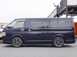ハイエースバンアウトドア　キャンプ　車中泊　バンライフ　１BOX　ベッド　キャンピングカー