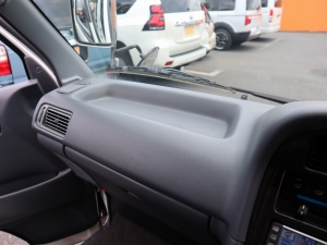 ハイエースバンアウトドア　キャンプ　車中泊　バンライフ　１BOX　ベッド　キャンピングカー