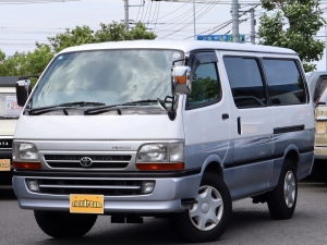 ハイエースバンアウトドア　キャンプ　車中泊　バンライフ　１BOX　ベッド　キャンピングカー