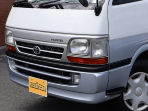 ハイエースバンアウトドア　キャンプ　車中泊　バンライフ　１BOX　ベッド　キャンピングカー