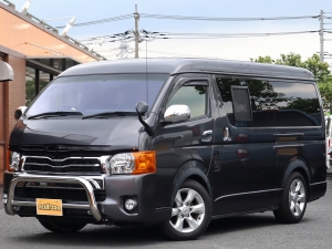 ハイエースＶ アウトドア　キャンプ　車中泊　バンライフ　１BOX　ベッド　キャンピングカー