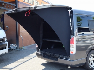 ハイエースバンアウトドア　キャンプ　車中泊　バンライフ　１BOX　ベッド　キャンピングカー
