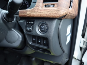 ハイエースバンアウトドア　キャンプ　車中泊　バンライフ　１BOX　ベッド　キャンピングカー