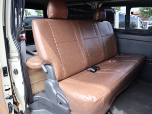 ハイエースバンキャンプ　アウトドア　レジャー　４ＷＤ　ＳＵＶ